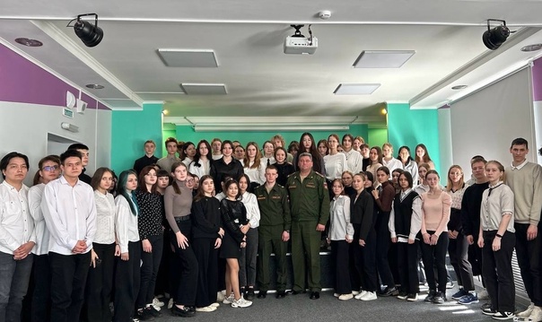 ДИАЛОГ НА РАВНЫХ
